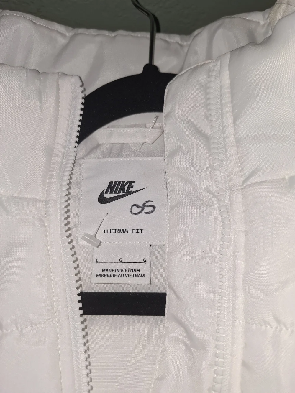 Nike White Quilted Cropped Puffer Jacket with Black Logo
